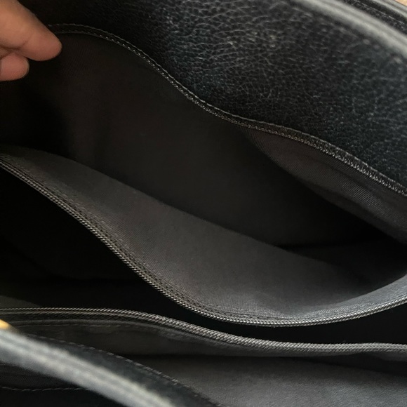 SOLD🚨🚨🚨🚨GUC Chanel Black Medium Cerf Tote - Picture 7 of 11